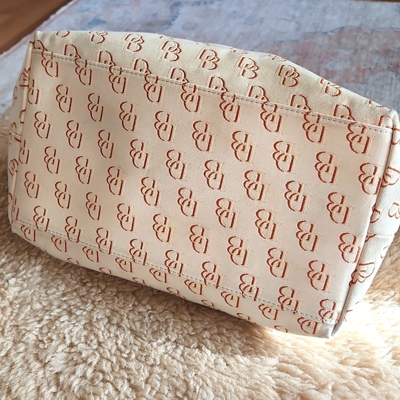 Very Pretty Dooney & Bourke Leather and Canvas Satchel - Picture 5 of 9